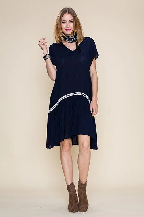 Line Ruffle Bottom Hem Dress
