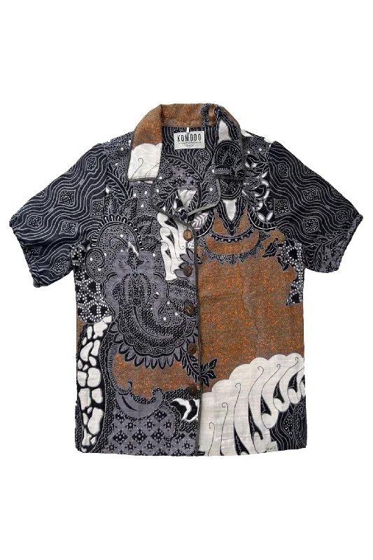 Zori Shirt Batik Print Brown/Black Elegant Lace-Trimmed Short Shirt