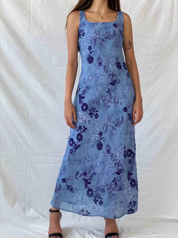Vintage All That Jazz Blue & Navy Floral Sleeveless Maxi Dress - S Stylish Longline Maxi Dress Vintage All That Jazz Blue & Navy Floral Sleeveless Maxi Dress - S Stylish Longline Maxi Dress