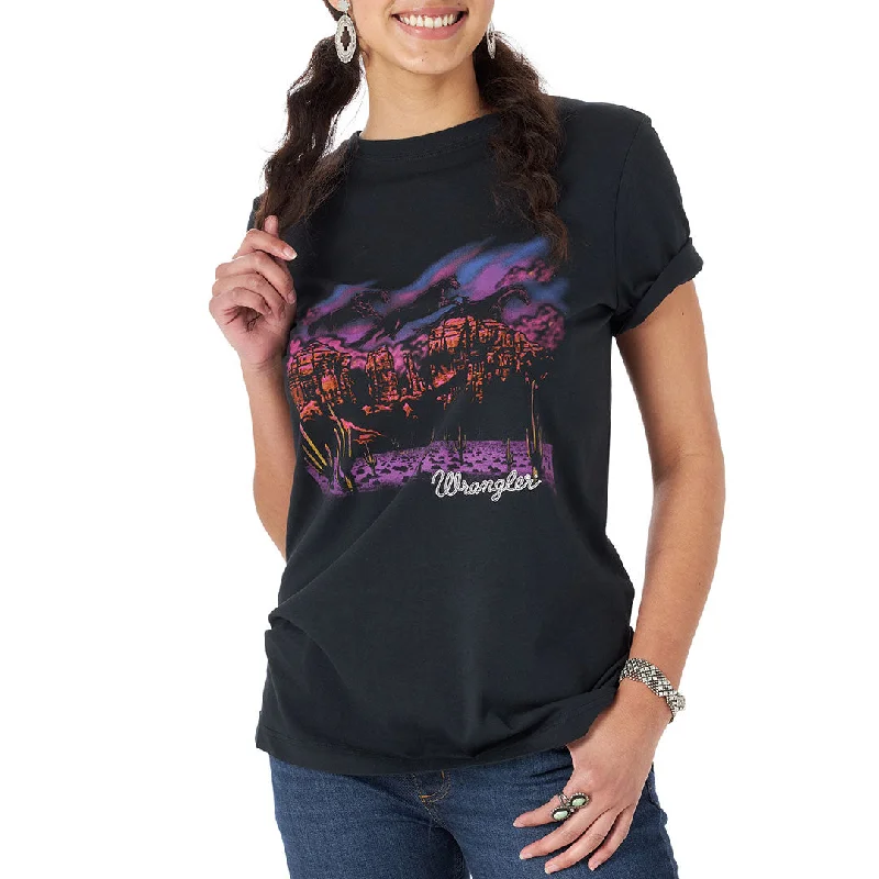 Wrangler Women's Retro Desert Night Graphic T-Shirt Zippered Front Buttoned Front Snap Front Wrangler Women's Retro Desert Night Graphic T-Shirt Zippered Front Buttoned Front Snap Front